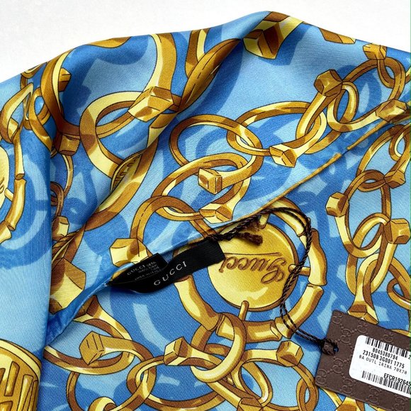New Gucci Scarf Logo Chains Blue Gold Silk Wrap - Picture 7 of 11